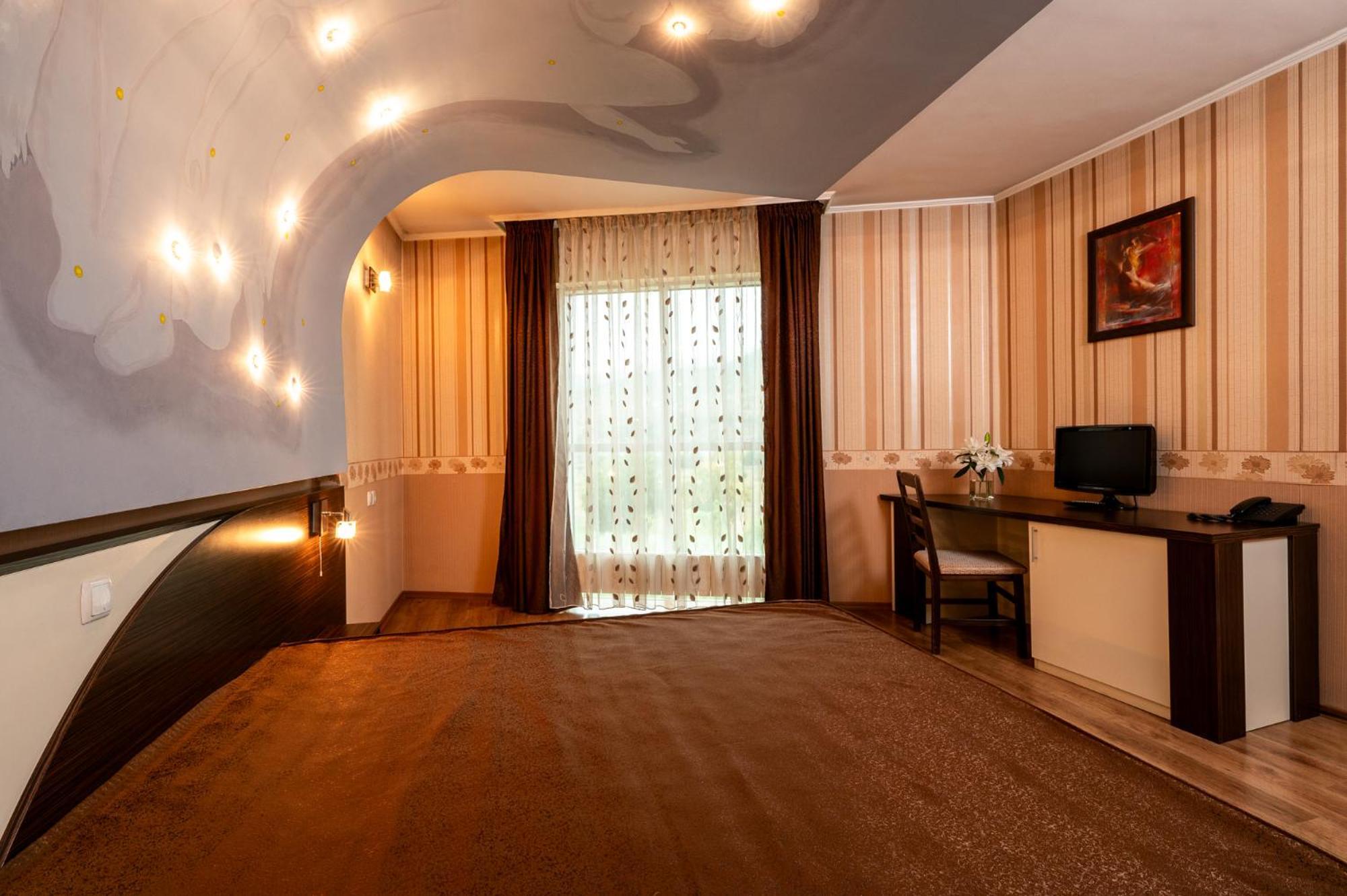 Spa Hotel Holiday เวลินกราด ภายนอก รูปภาพ