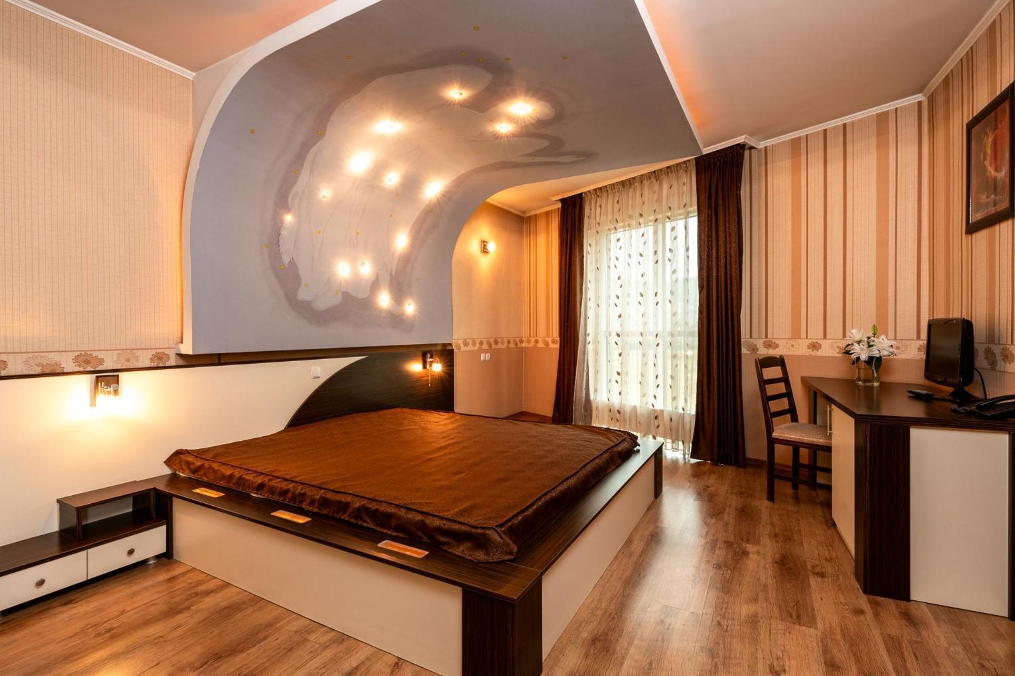 Spa Hotel Holiday เวลินกราด ภายนอก รูปภาพ
