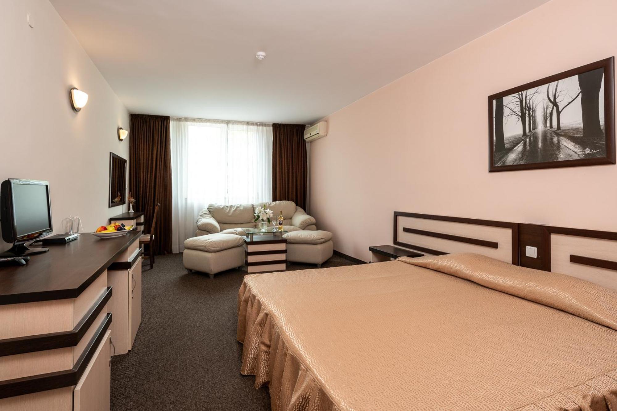 Spa Hotel Holiday เวลินกราด ภายนอก รูปภาพ