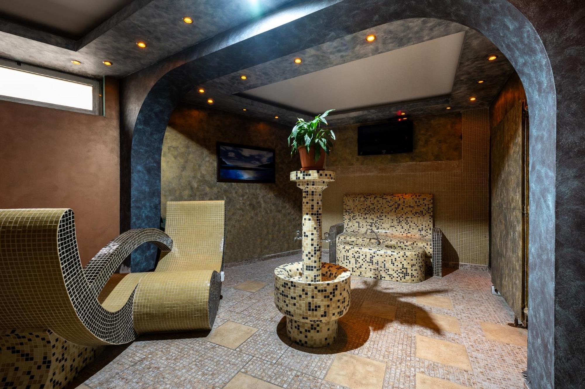 Spa Hotel Holiday เวลินกราด ภายนอก รูปภาพ